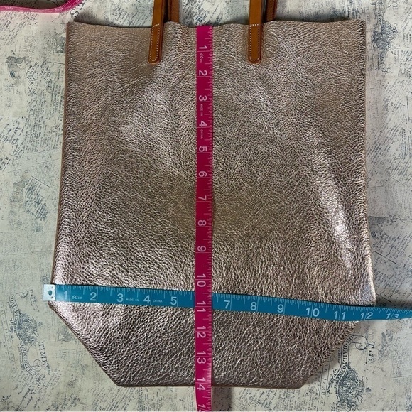 Basil Racuk Paper Bag Rose Gold Metallic Leather Tote - Picture 10 of 13
